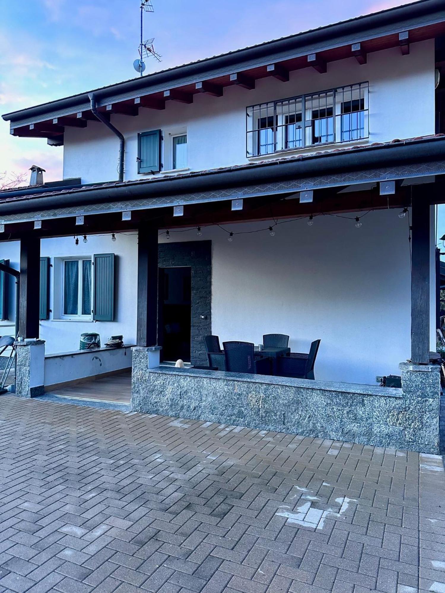 Vacabruz Apartment Besano Екстер'єр фото